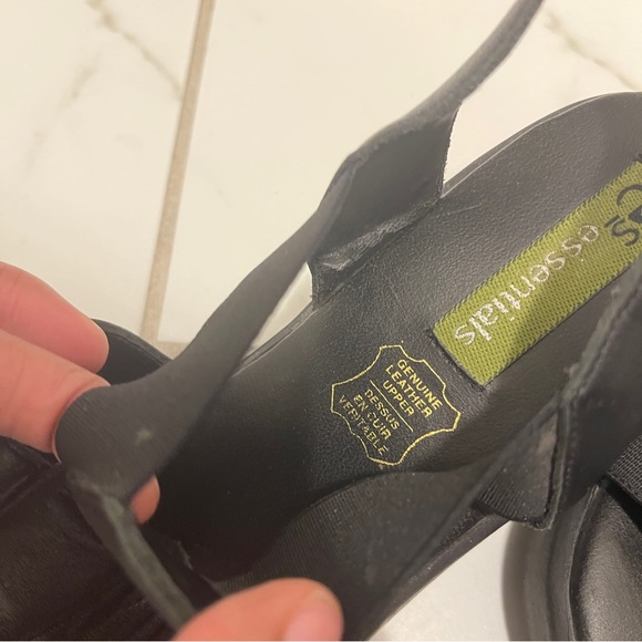 Genuine Leather Square Toed 90s Sandals - Picture 4 of 5